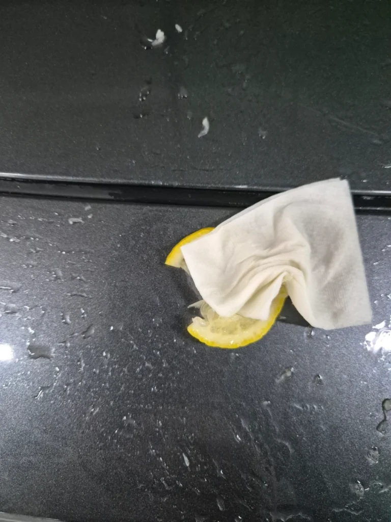 레몬으로문지르기